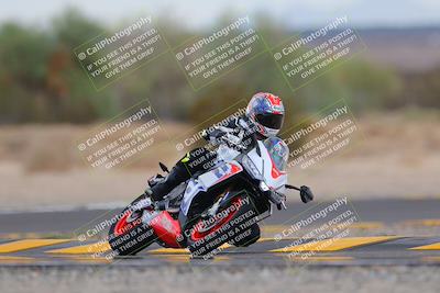 media/Sep-11-2022-SoCal Trackdays (Sun) [[81b7e951af]]/Turn 7 (1145am)/